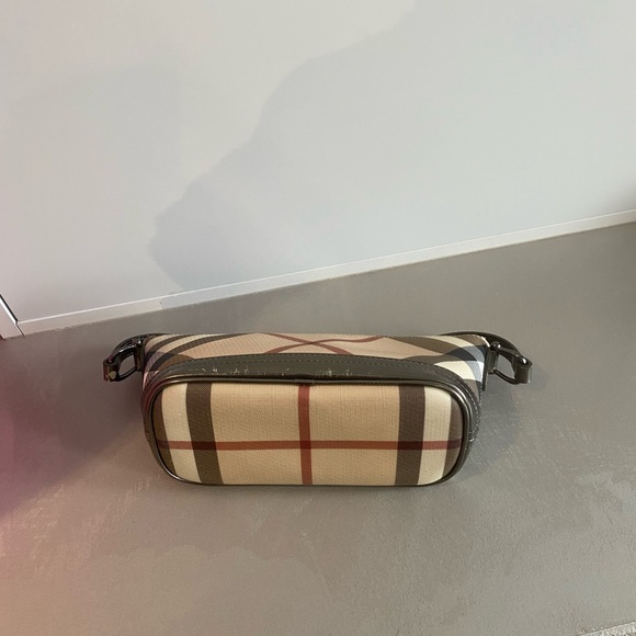 Vintage Burberry Handbag - Picture 7 of 7